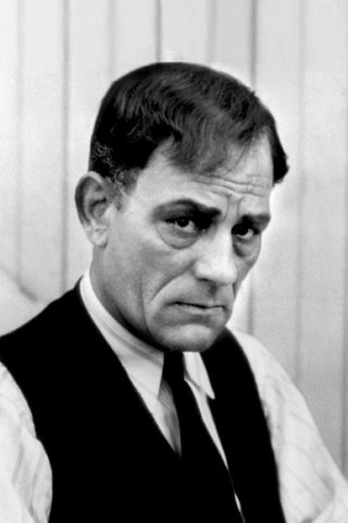 Lon Chaney, photo 3 of 3