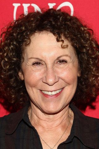 Rhea Perlman, photo 1 of 3