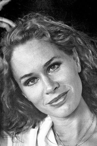 Karen Black, photo 1 of 3