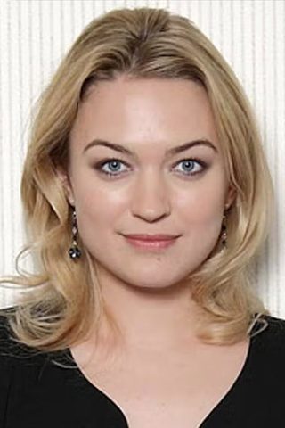 Sophia Myles, photo 1 of 3
