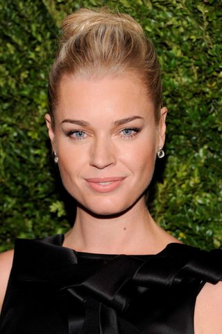 Rebecca Romijn, photo 3 of 3