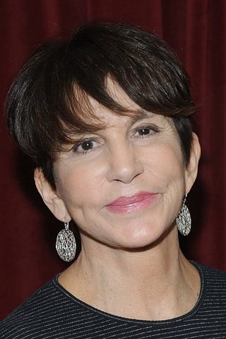 Mercedes Ruehl, photo 3 of 3