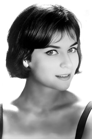 Juliette Mayniel, photo 3 of 3