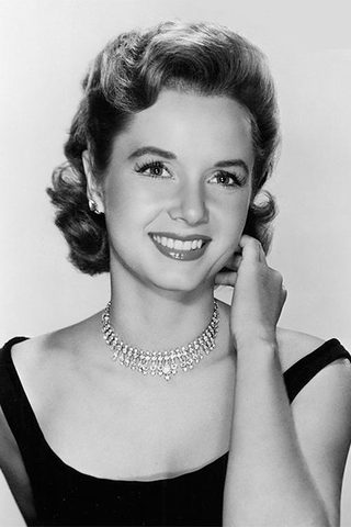 Debbie Reynolds, photo 1 of 3