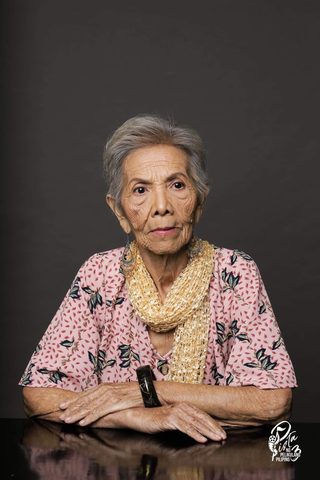 Lola Igna still 1