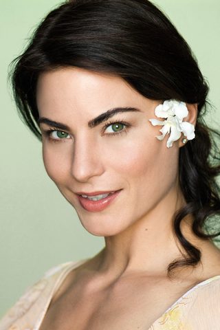 Traci Dinwiddie, photo 1 of 3