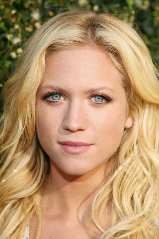 Brittany Snow, photo 1 of 3