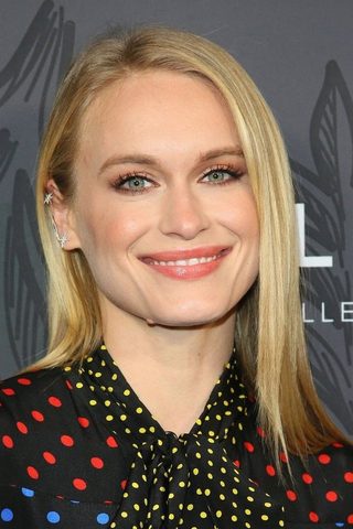 Leven Rambin, photo 1 of 3