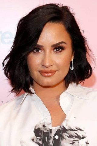 Demi Lovato, photo 2 of 3