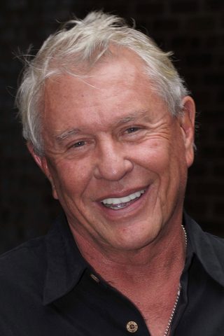 Tom Berenger, photo 3 of 3