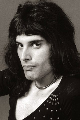 Freddie Mercury, photo 2 of 3