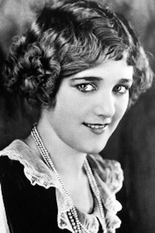 Mildred Davis, photo 1 of 3