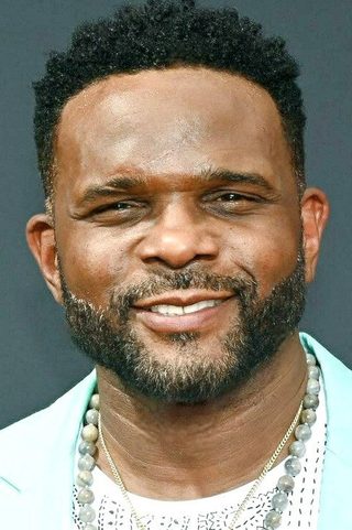Darius McCrary, photo 2 of 3