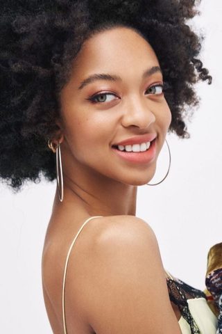 Zolee Griggs, photo 1 of 3