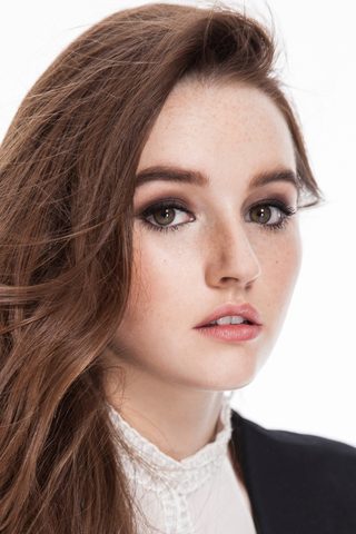 Kaitlyn Dever, photo 3 of 3