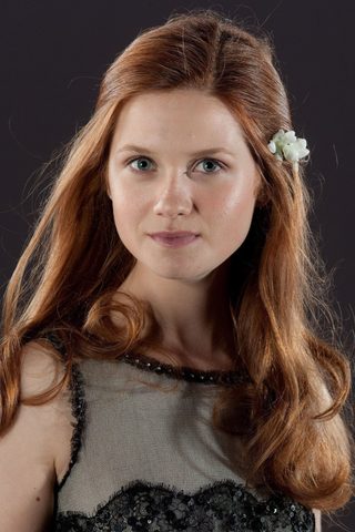 Bonnie Wright, photo 1 of 3