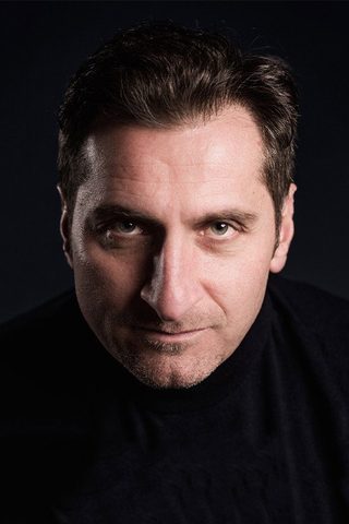 Tim Seyfi, photo 2 of 3