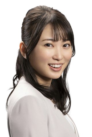 Mirai Shida, photo 1 of 3