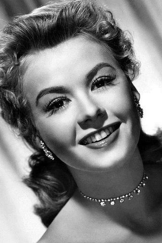 Vera-Ellen, photo 1 of 3