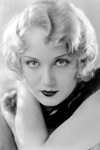 Leila Hyams, photo 1 of 3