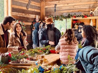 The Picture of Christmas still 4