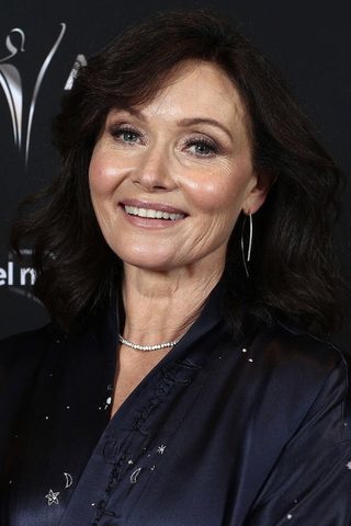 Essie Davis, photo 3 of 3