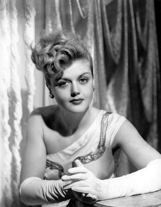 Angela Lansbury, photo 1 of 3