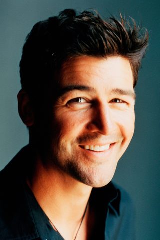 Kyle Chandler, photo 3 of 3