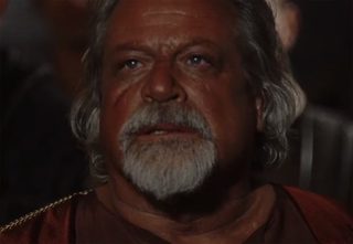 Oliver Reed, photo 2 of 3