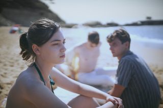 Happening still 5