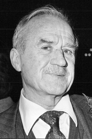 Cyril Cusack, photo 1 of 3