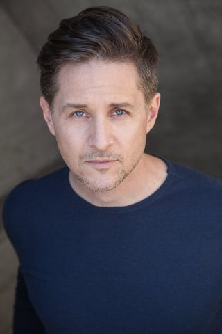 Yuri Lowenthal, photo 3 of 3