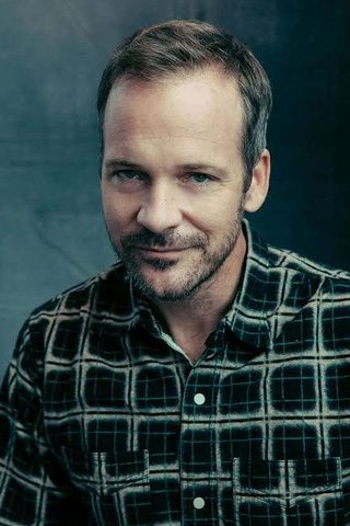 Peter Sarsgaard, photo 3 of 3