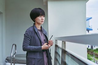 Broker still 6