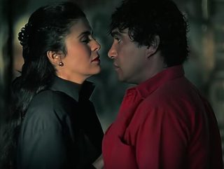 Con el Corazón en la Mano still 6
