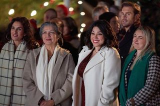 Undercover Holiday still 3