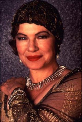 Bullets Over Broadway still 2