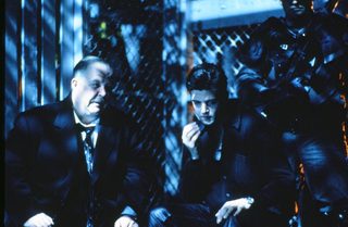 Replikator still 4
