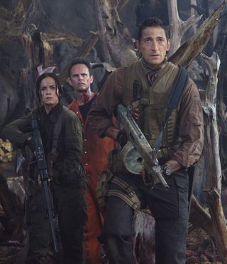 Predators still 8