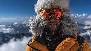 Lost on Everest still 4