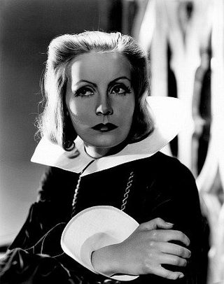 Queen Christina still 4