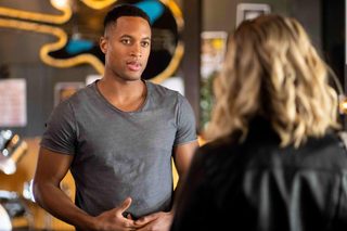 Country Hearts still 3