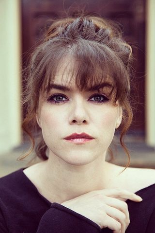 Kaniehtiio Horn, photo 2 of 3