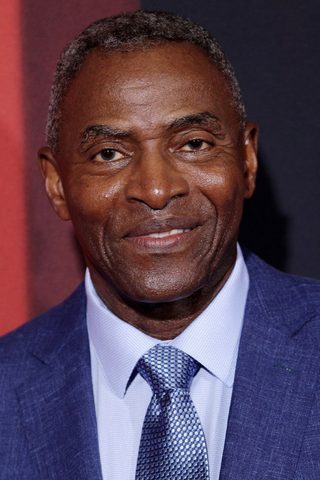 Carl Lumbly, photo 3 of 3