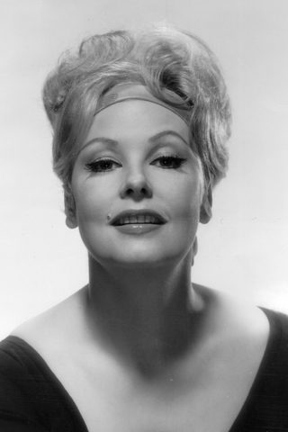 Arlene Dahl, photo 1 of 3