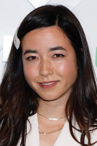 Maya Erskine, photo 1 of 3