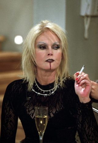 Joanna Lumley, photo 3 of 3