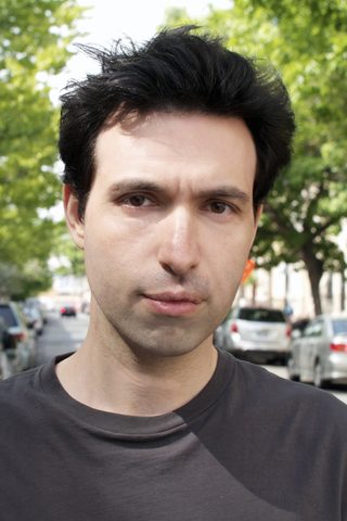 Alex Karpovsky, photo 2 of 3