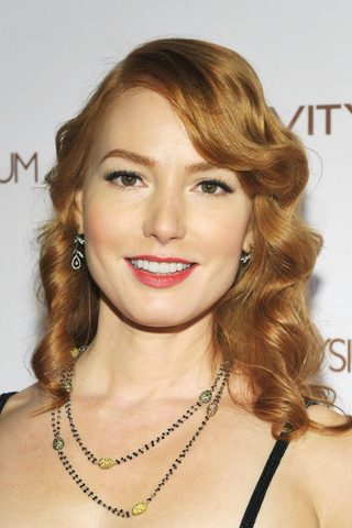 Alicia Witt, photo 1 of 3