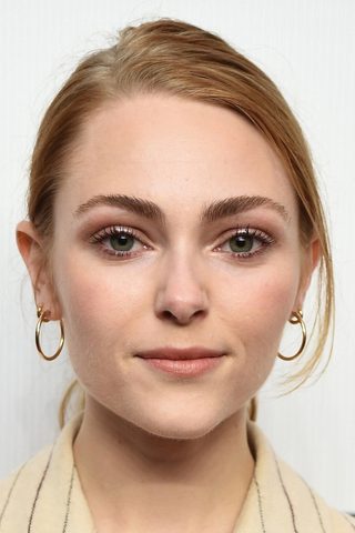 AnnaSophia Robb, photo 2 of 3